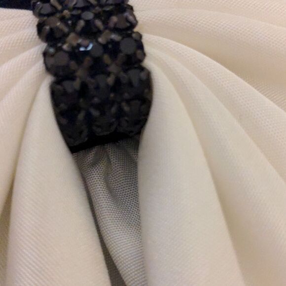 Darcy vintage union made black and white gown - Picture 10 of 13